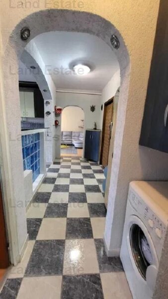 Calea Vitan, Mihai Bravu, apartament cu 2 camere, centrala proprie.